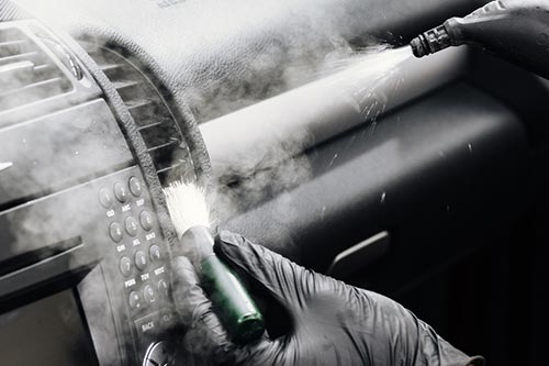 Nettoyage complet de l’intérieur <span>(nettoyage à la vapeur ou à la shampouineuse nettoyage du ciel de toit au sol)</span> Forbach